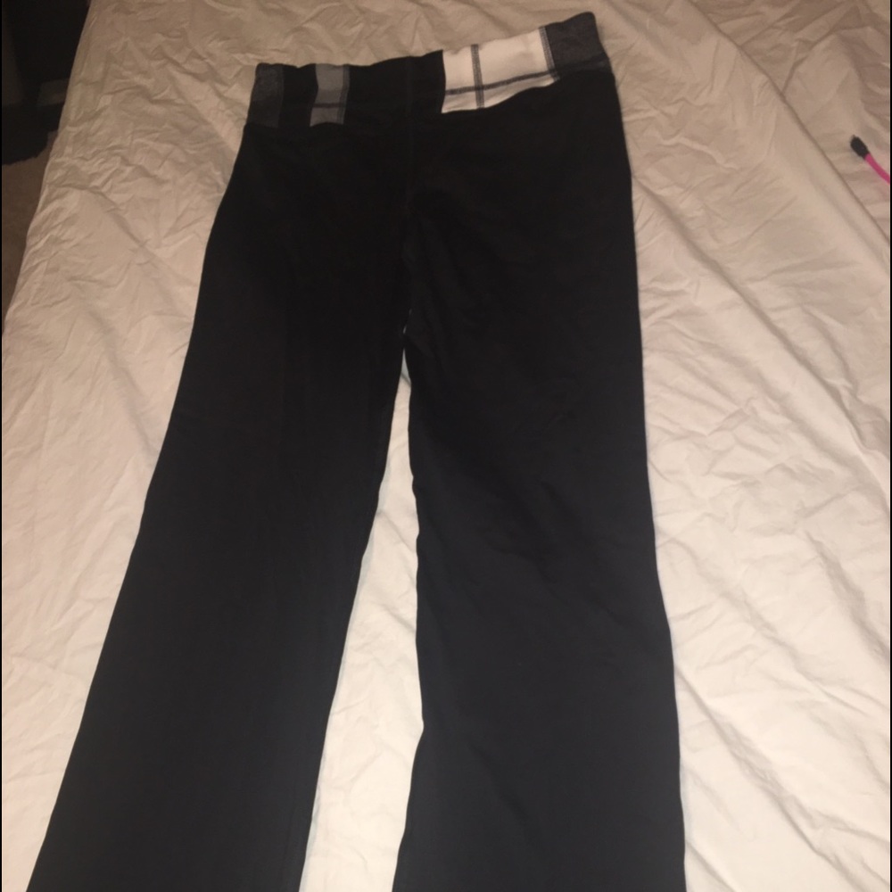 90 Degrees Yoga Pants